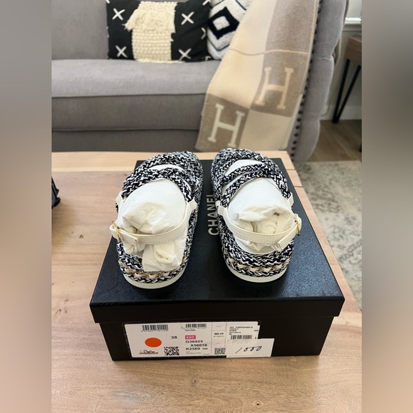 Chanel Seabreeze Rope Sandals, Size 38 - Picture 6 of 9